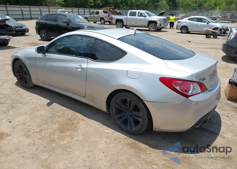 2010 Hyundai Genesis 2.0T Premium z USA, uszkodzony, nr VIN KMHHT6KDXAU016287